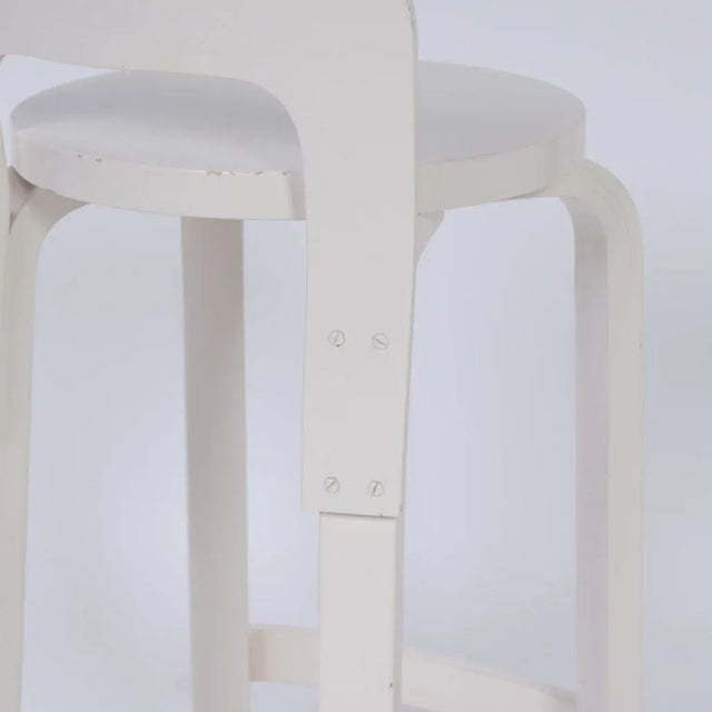 White High Model k65 Stool by Alvar Aalto for Artek, 1970s For Sale - Image 10 of 13