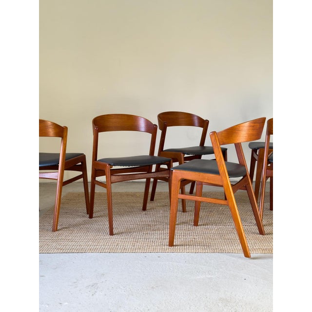 Danish Teak Dining Chairs attributed to Erik Kirkegaard for Høng Stole, 1960s, Set of 6 For Sale - Image 13 of 18
