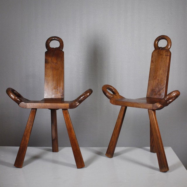 Mid-Century Modern Brutalist Tripod Chairs with Hand Carved Details, 1950s, Set of 2 For Sale - Image 17 of 17