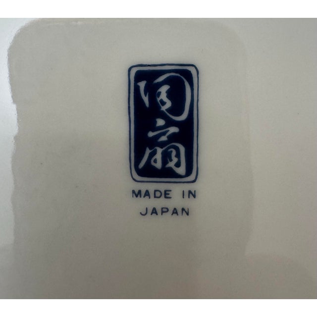 Vintage Japanese Imari Arita Peacock Scalloped Porcelain Dinner & Salad Plates - 8 Pieces For Sale - Image 12 of 12