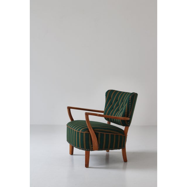 Danish Modern Lounge Chair in Oak & Traditional Danish Olmerdug Wool by Henning Kjærnulf, 1950s For Sale - Image 10 of 18
