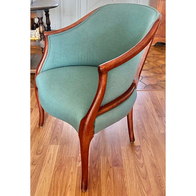 Traditional Georgian Style Mahogany Tub Chairs - A Pair For Sale - Image 3 of 10