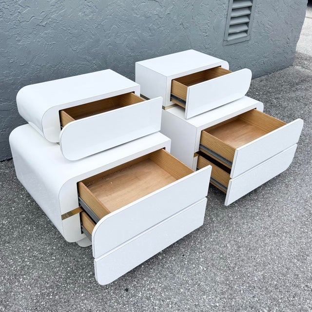 Postmodern Postmodern Galactic White Gloss Laminate Waterfall Nightstands - A Pair For Sale - Image 3 of 11