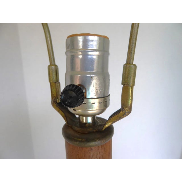 Brown Organic Mid-Century Modern Table Lamp With Cork, Teak, Metal Attributed to Laurel Lamp Co. For Sale - Image 8 of 9