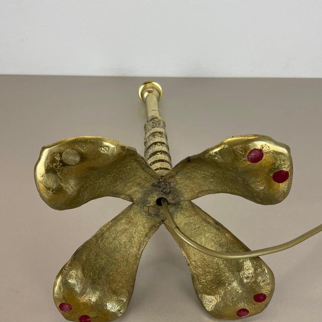 Hollywood Regency Brutalist Floral Brass Table Light, Italy, 1970s For Sale - Image 13 of 18