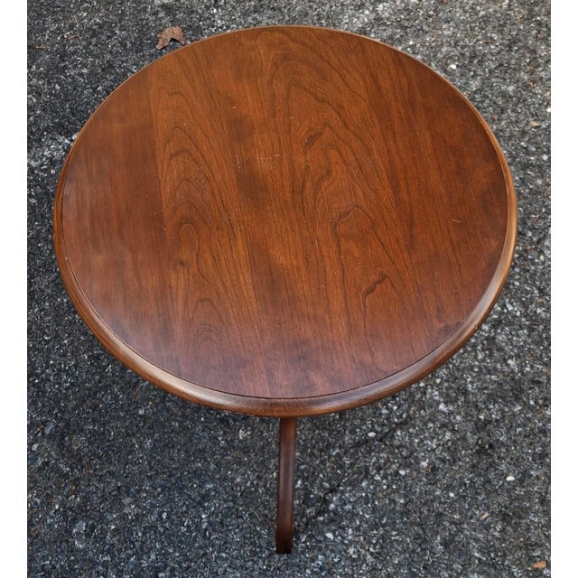 American Ethan Allen Stained Solid Cherry Tripod Pedestal Side Table Candle Stand For Sale - Image 3 of 7