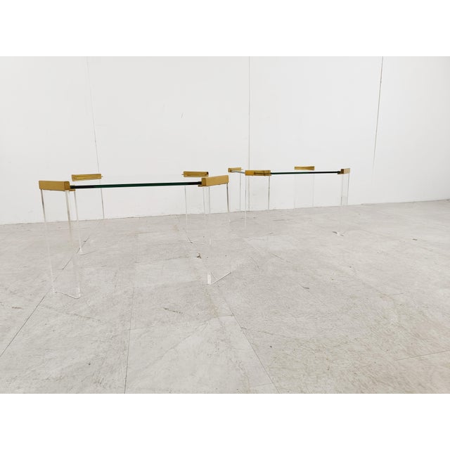 1970s Acrylic Glass and Brass Coffee Tables, 1970s, Set of 2 For Sale - Image 5 of 12