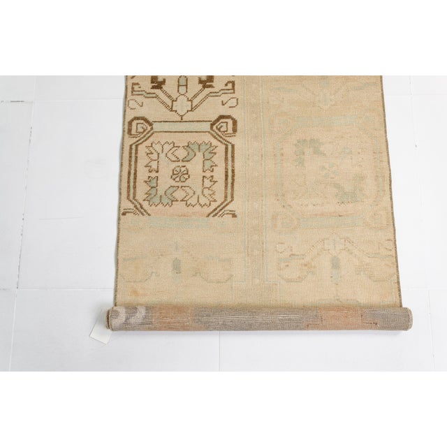 1960s Ivory & Pale Sand Oushak Rug For Sale - Image 4 of 10