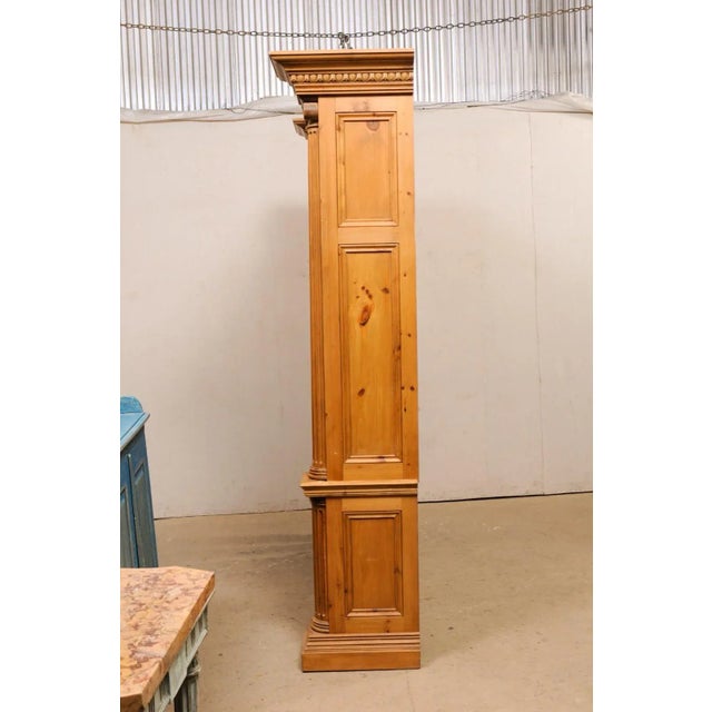 Mid 20th Century English Tall Display & Storage Cabinet For Sale - Image 4 of 12