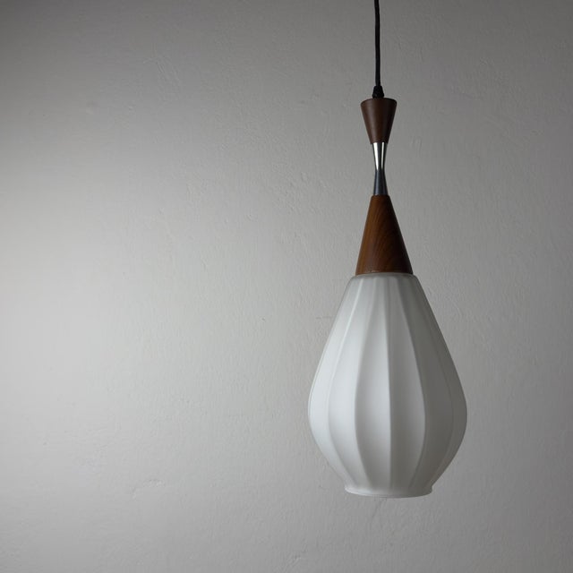 Wood Vintage Pendant Lamp in Glass and Wood from Targetti Sankey, Italy, 1970s For Sale - Image 7 of 12