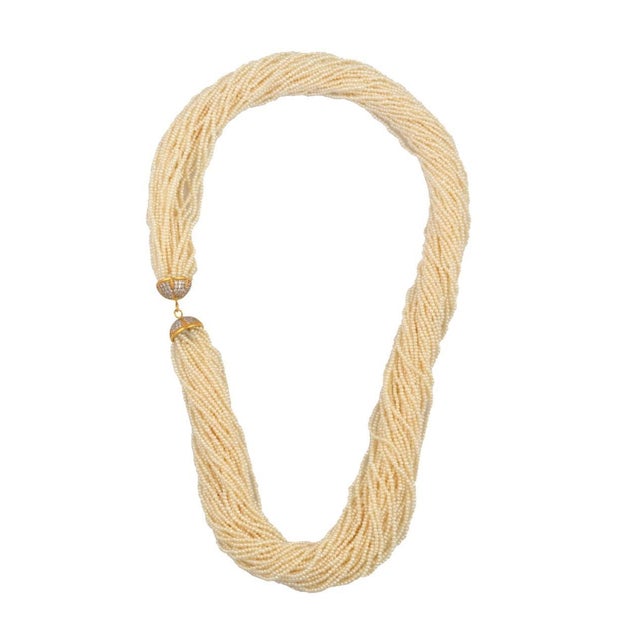 Gemstone 400 Carat Seed Pearl Necklace with Diamond & 14 Karat Yellow Gold Bell Cap Clasp For Sale - Image 7 of 18