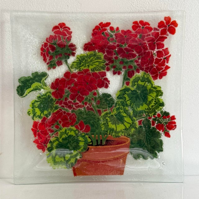 1990s 1990s American Handmade Peggy Karr Fused Glass Potted Geranium Square Plate Tray For Sale - Image 5 of 5