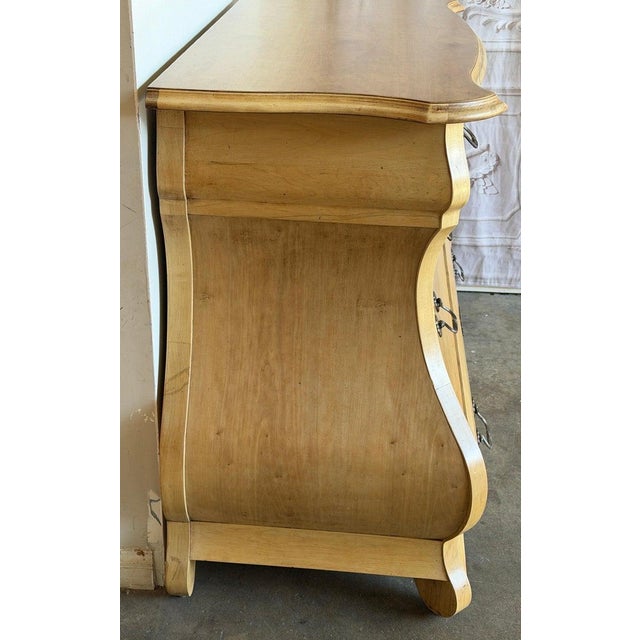 A Sculptural Dutch Bombe Commode in Bleached Maple For Sale - Image 10 of 18