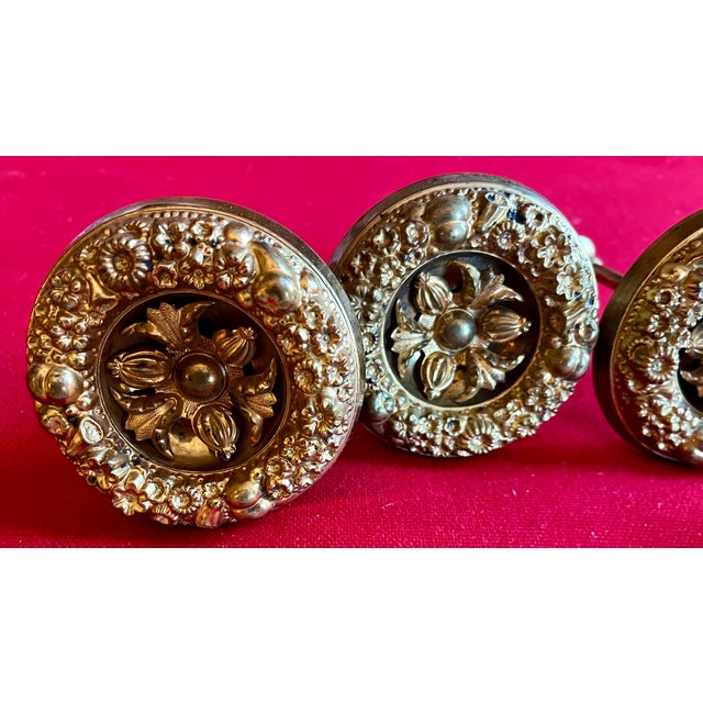 Metal Antique 19th Century French Empire Classical Gilt Brass Curtain Drapery Tie Backs for the American Federal Market - A Set of 4 For Sale - Image 7 of 15