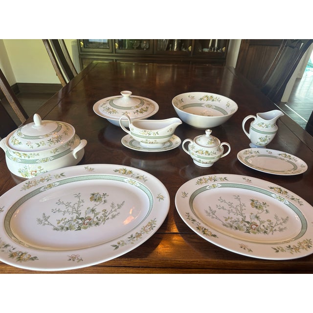 1970s 1970s Pristine 84-Piece Royal Doulton "Tonkin" Fine Bone China Service for 12 For Sale - Image 5 of 6
