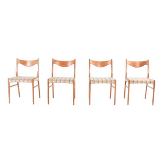 GS60 Dining Chairs in Oak by Arne Wahl Iversen, 1960s, Set of 4 For Sale