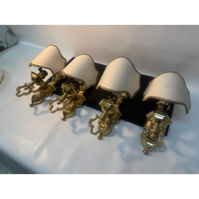 Mid-Century Modern Wall Lamp, 1960s, in Very Good conditions. Designed 1960 to 1969 European Plug (up to 250V).The wiring...