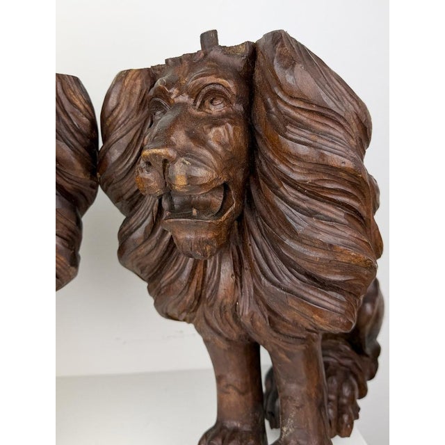 Antique Renaissance Revival Italian Hand-Carved Wooden Lions, 1890s, Set of 2 For Sale - Image 14 of 18