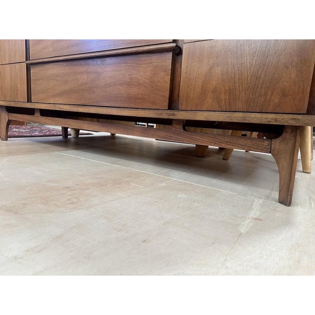 1960s Kent Coffey ‘Predicta’ 9 Drawer Lowboy Dresser For Sale - Image 5 of 10