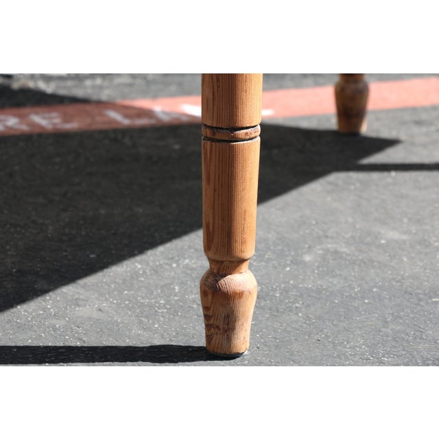 Wood 19th Century French Provincial Farmhouse Pine Drop-Leaf Dining Table For Sale - Image 7 of 18