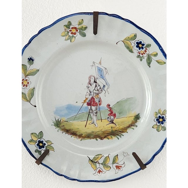 A faïence plate with Joan of Arc, France, 19th century.