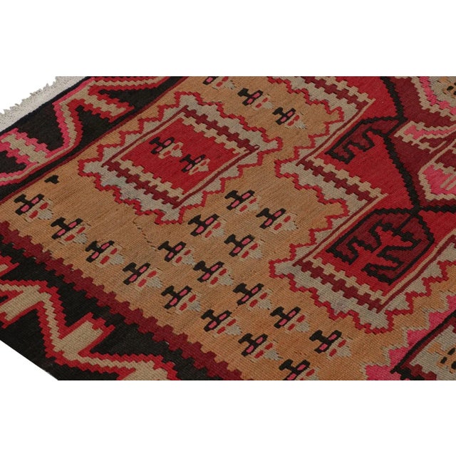 1950s Vintage Persian Kilim With Red Medallions on a Gold Field For Sale In New York - Image 6 of 7