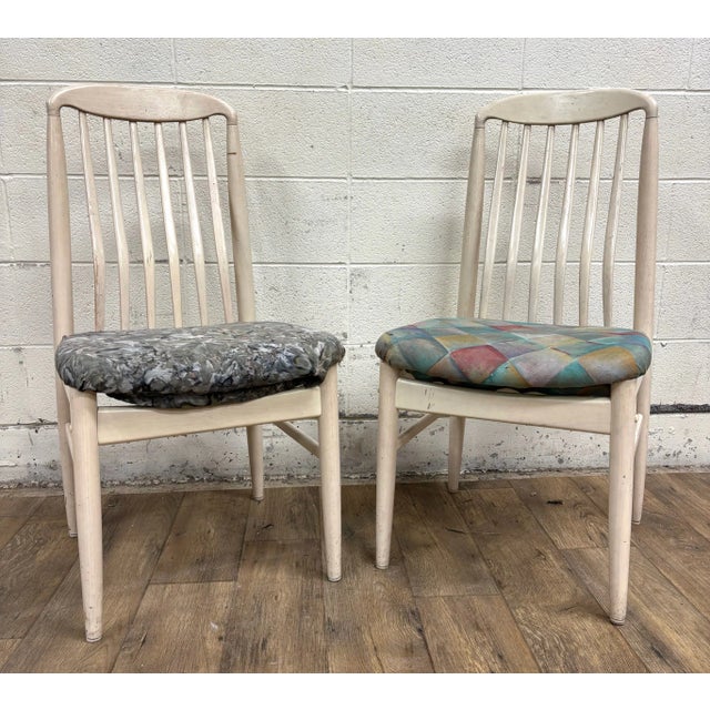 This is a gorgeous pair of vintage Danish Mid Century Modern Benny Linden style tailback dining chairs. Solid and sturdy,...