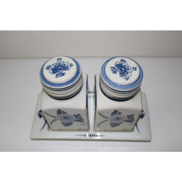 1970s Vintage Delft Blue & White Jars & Tray Set- 3 Pieces For Sale - Image 5 of 12
