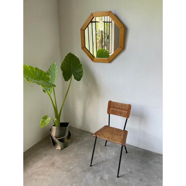 Old mirror from the 1980s in hexagonal pine. Very nice overall graphics with its shape and rhythm created by the lines...