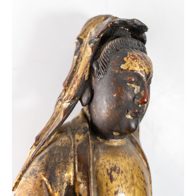 16th Century or Earlier Chinese Ming Dynasty Gilt Lacquer Wood Guanyin Figure For Sale In New York - Image 6 of 16