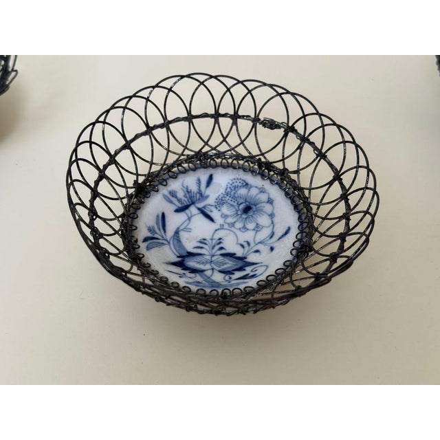 19th Century Porcelain Wire Bowls attributed to Meissen, Germany, Set of 3 For Sale - Image 6 of 16