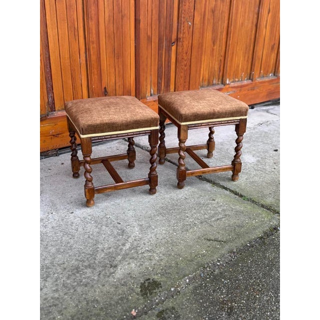 Set of Vintage Colonial Stools in Wood, 1950 For Sale - Image 9 of 9
