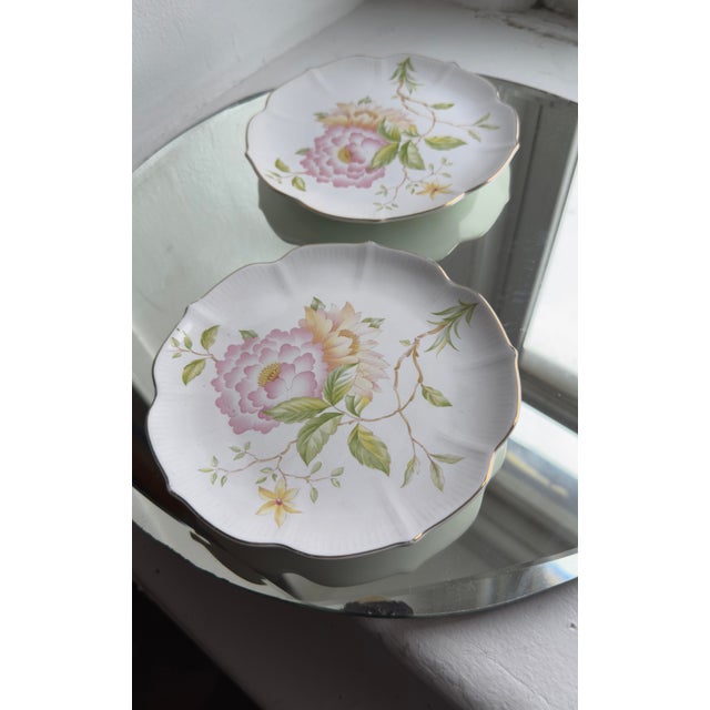 Japanese Mid-20th-Century Japanese Porcelain Dessert Plates With Peony Pattern - a Pair For Sale - Image 3 of 8