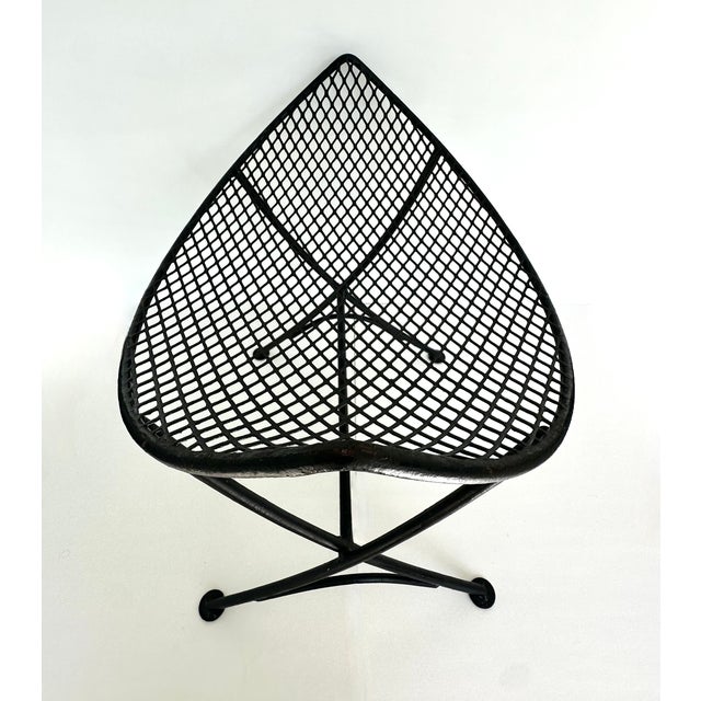 1950s 1950s Mid Century Modern Clamshell Concave Wire Stools For Sale - Image 5 of 17