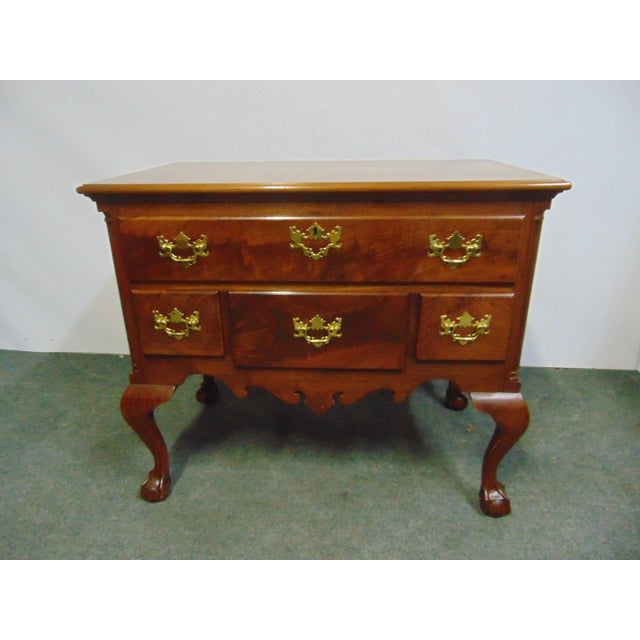 Benchmade Chippendale Figured Walnut Lowboy For Sale In Philadelphia - Image 6 of 10