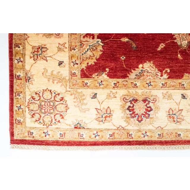 Middle Eastern Rug in Wool For Sale - Image 5 of 11