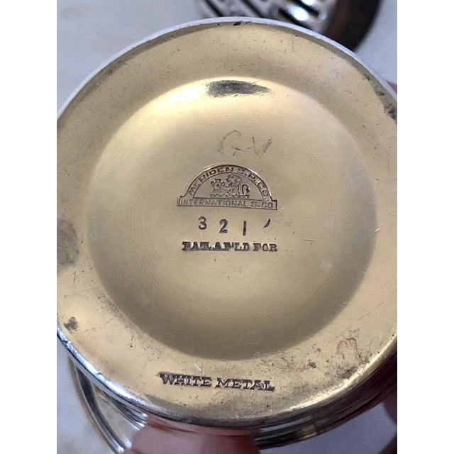Mid-Century Modern Early 20th Century Meriden Silverplate Cocktail Shaker For Sale - Image 3 of 5