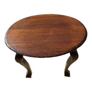 Oval Carved Top Side Table With Claw and Ball Cabriole Carved Legs