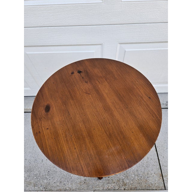 1950s Pine Shop Original Round Pedestal Side Table 18" Diameter For Sale - Image 5 of 12