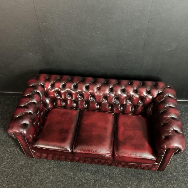 Oxblood Leather Chesterfield Sofa, 2002 For Sale - Image 3 of 6