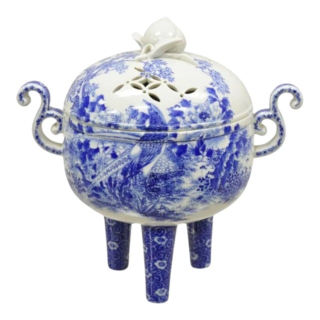 Antique 19th Century Blue and White Chinese Porcelain Footed Incense Burner For Sale