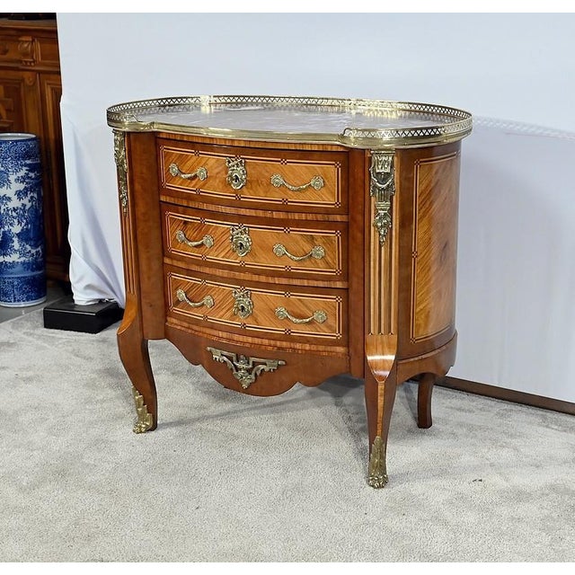 Louis XIV Wooden Rognon Dresser For Sale - Image 3 of 18