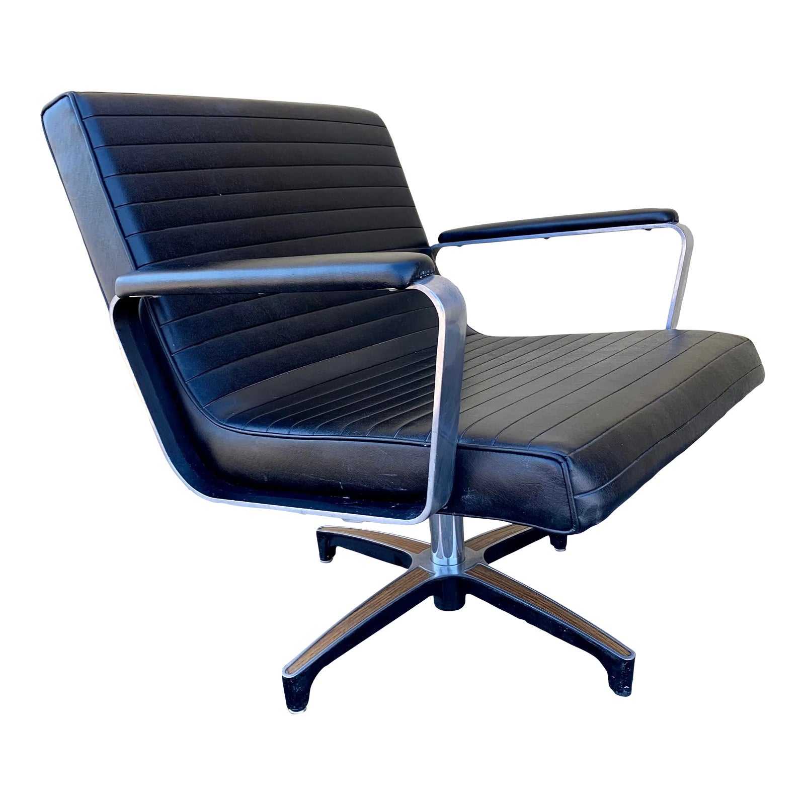 Vintage Swivel Lounge Chair by Chromcraft Chairish