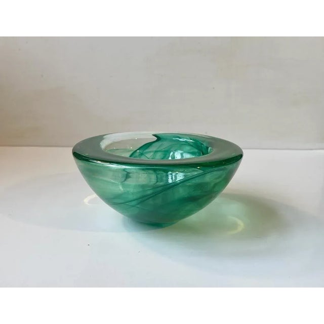 Vintage Green Atoll Art Glass Bowl by Anna Ehrner for Kosta Boda, 1980s For Sale - Image 7 of 8