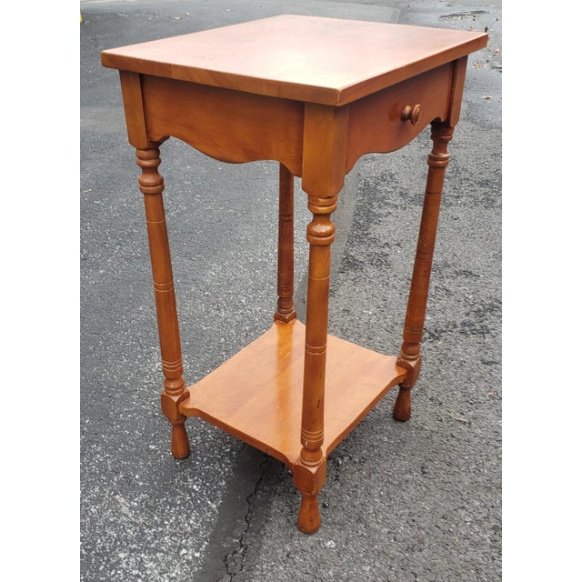 Mid-Century Modern Mid-Century Whitney Furniture Maple Single Drawer Side Table For Sale - Image 3 of 10