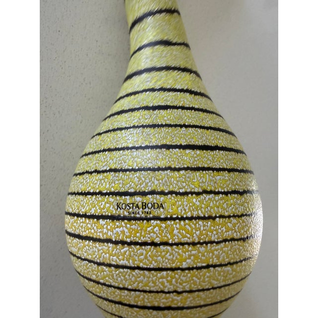 Mid-Century Modern Kosta Boda “Don Juan” Vase by Ulrica Hydman-Vallien Yellow Black Art Glass For Sale - Image 3 of 6