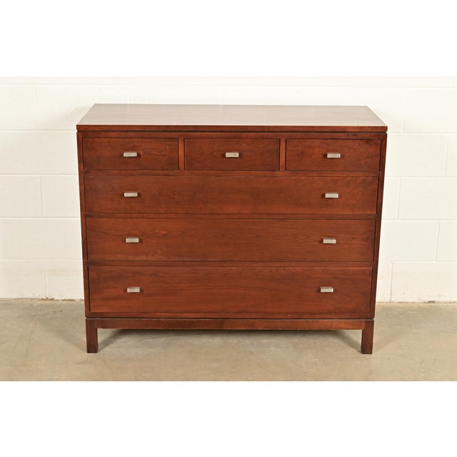American Stickley Modern Arts & Crafts Shaker Cherry Wood Six-Drawer Dresser or Chest of Drawers For Sale - Image 3 of 17