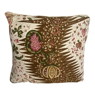 Custom Quadrille Linen Boxed Pillows With Samuel and Sons Tape- A Pair For Sale
