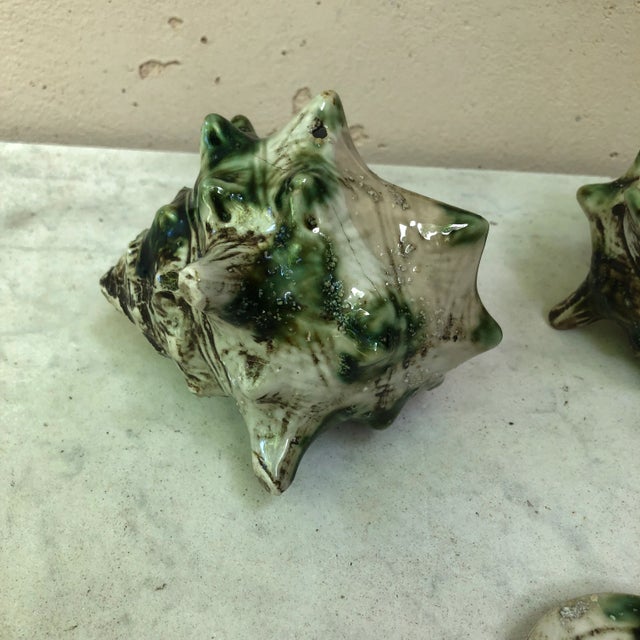 Circa 1950 Majolica Shell Creamer & Sugar Bowl Set- 2 Pieces For Sale - Image 4 of 6