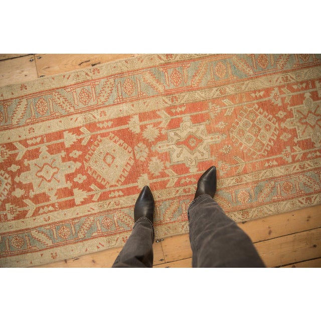 :: Single column alternating Karaja stylized medallion in a geometric floral blossom and gul with hook and latch motif...